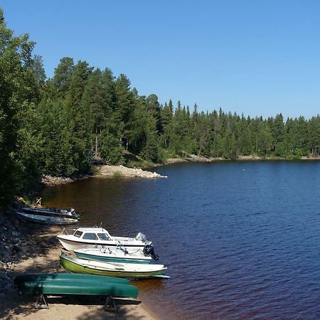 Loma-Vietonen Holiday Village Meltosjärvi Exteriör bild