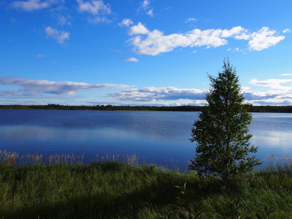 Loma-Vietonen Holiday Village Meltosjärvi Exteriör bild
