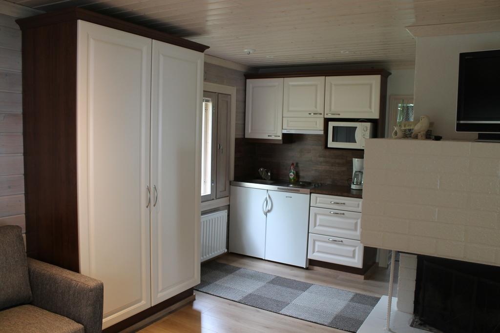 Loma-Vietonen Holiday Village Meltosjärvi Exteriör bild
