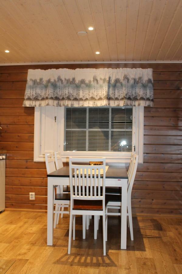 Loma-Vietonen Holiday Village Meltosjärvi Exteriör bild